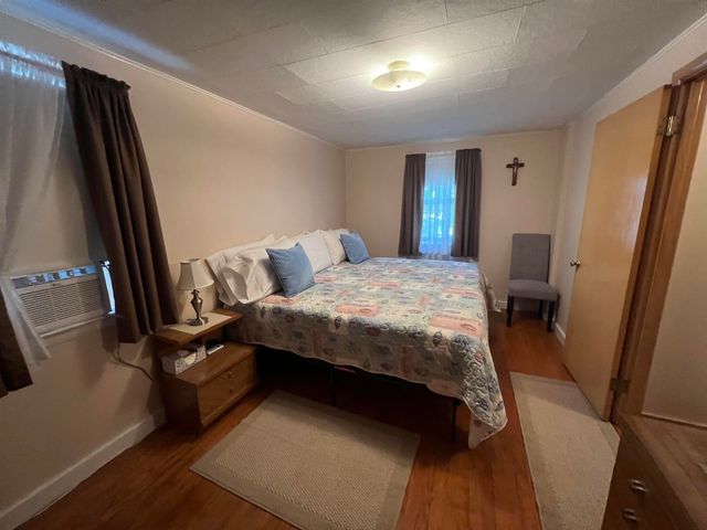 37 Pine Island Avenue, Berlin, NH 03570