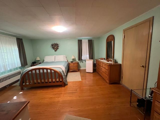 37 Pine Island Avenue, Berlin, NH 03570