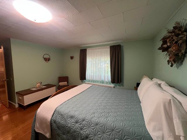 37 Pine Island Avenue, Berlin, NH 03570