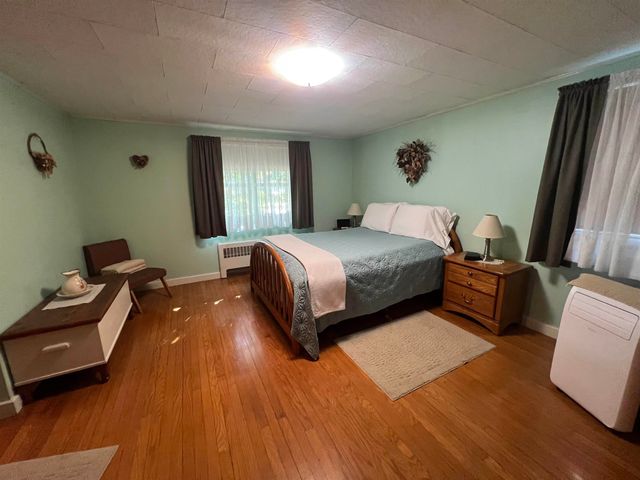 37 Pine Island Avenue, Berlin, NH 03570