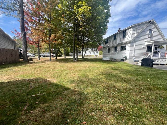 37 Pine Island Avenue, Berlin, NH 03570