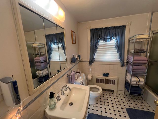 37 Pine Island Avenue, Berlin, NH 03570