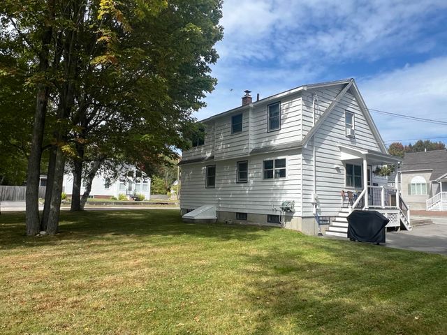 37 Pine Island Avenue, Berlin, NH 03570