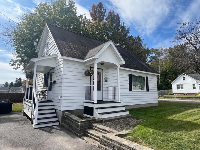 37 Pine Island Avenue, Berlin, NH 03570