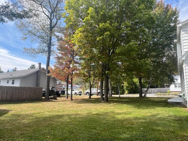 37 Pine Island Avenue, Berlin, NH 03570