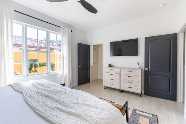 72 SE 6th Avenue H, Delray Beach, FL 33483