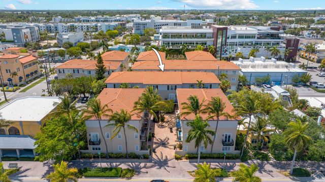 72 SE 6th Avenue H, Delray Beach, FL 33483