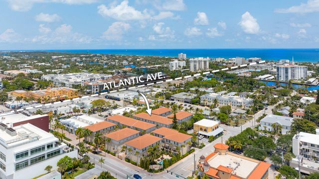 72 SE 6th Avenue H, Delray Beach, FL 33483