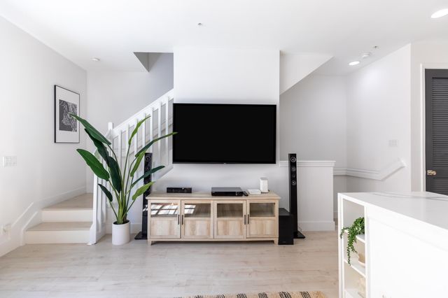 72 SE 6th Avenue H, Delray Beach, FL 33483