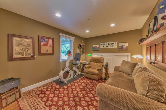 190 San Benancio Road, Salinas, CA 93908