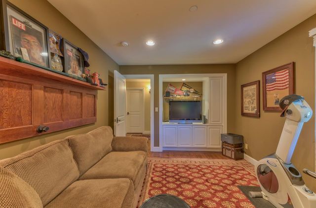 190 San Benancio Road, Salinas, CA 93908