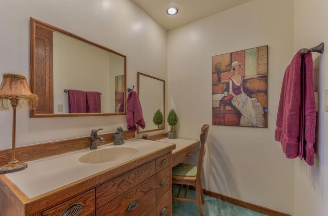 190 San Benancio Road, Salinas, CA 93908