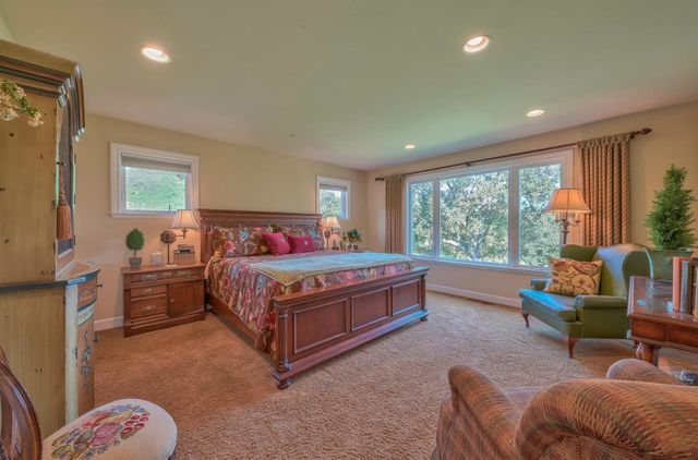 190 San Benancio Road, Salinas, CA 93908