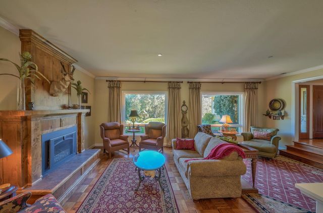 190 San Benancio Road, Salinas, CA 93908