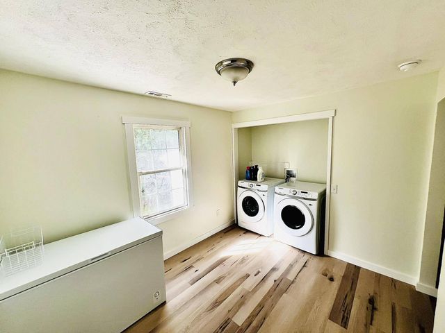 6901 E 250 S, Knox, IN 46534