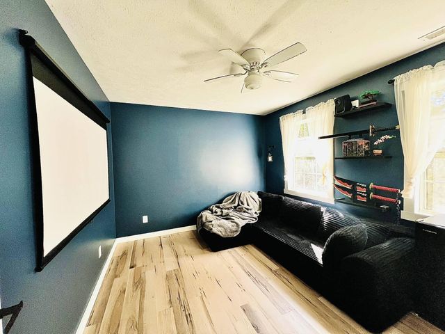 6901 E 250 S, Knox, IN 46534