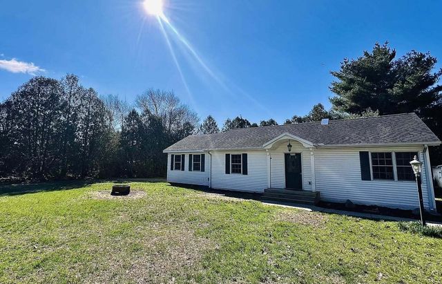 6901 E 250 S, Knox, IN 46534