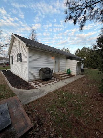 6901 E 250 S, Knox, IN 46534