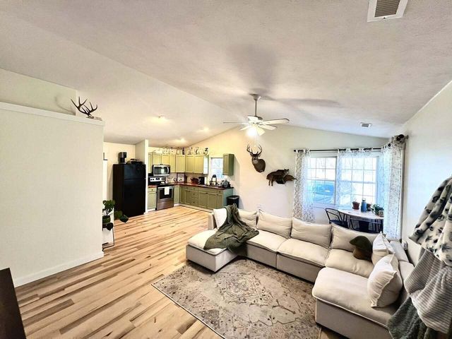 6901 E 250 S, Knox, IN 46534