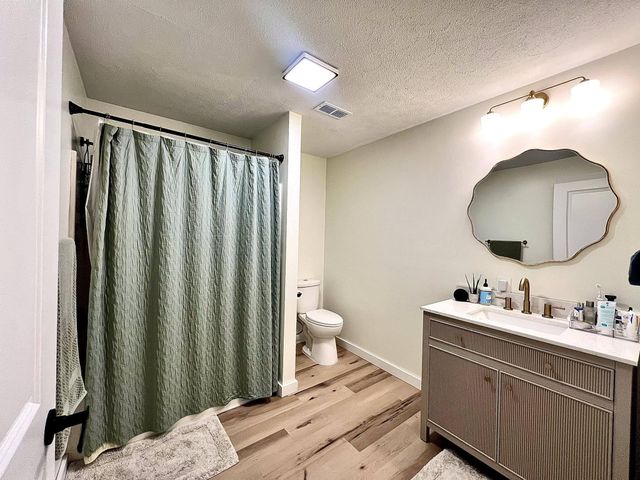 6901 E 250 S, Knox, IN 46534