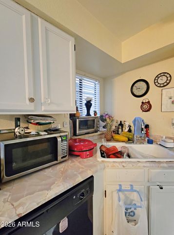533 W GUADALUPE Road 1053, Mesa, AZ 85210