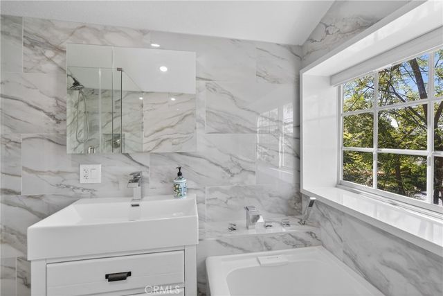 5929 Weaver Lane, Los Angeles, CA 90042