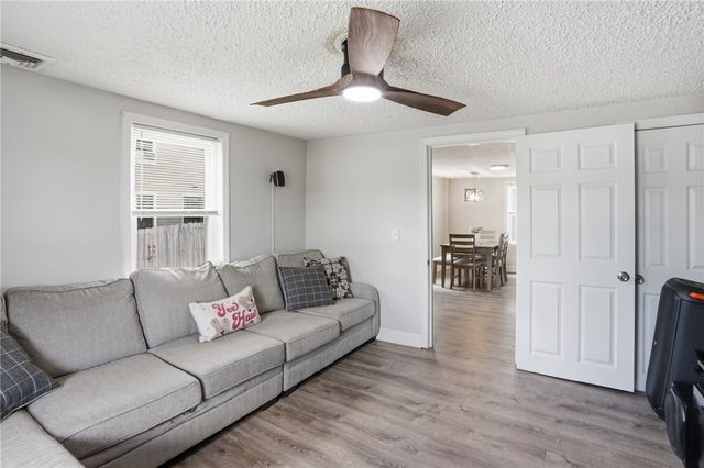 5 Maple Avenue, Smithfield, RI 02917