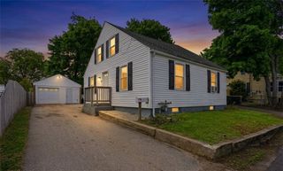 5 Maple Avenue, Smithfield, RI 02917