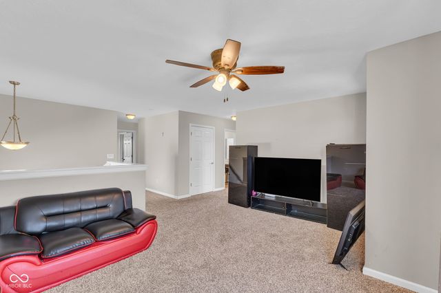 2239 Summer Shore Drive, Greenwood, IN 46143