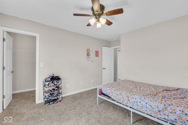 2239 Summer Shore Drive, Greenwood, IN 46143