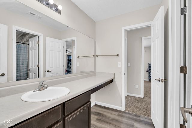 2239 Summer Shore Drive, Greenwood, IN 46143