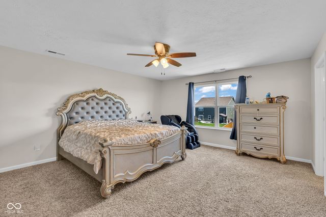 2239 Summer Shore Drive, Greenwood, IN 46143