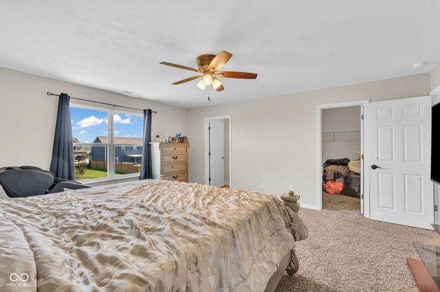 2239 Summer Shore Drive, Greenwood, IN 46143