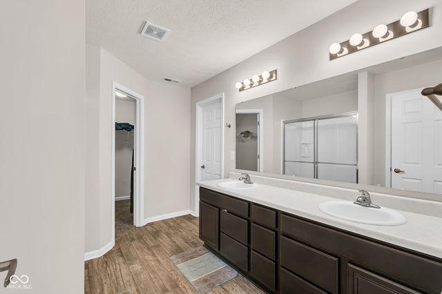 2239 Summer Shore Drive, Greenwood, IN 46143