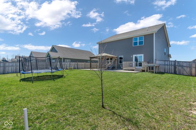 2239 Summer Shore Drive, Greenwood, IN 46143