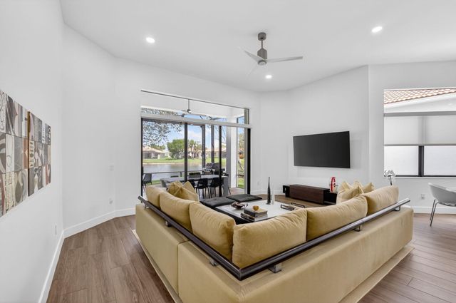 9613 Isles Cay Drive, Delray Beach, FL 33446