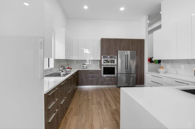 9613 Isles Cay Drive, Delray Beach, FL 33446