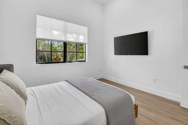 9613 Isles Cay Drive, Delray Beach, FL 33446