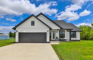 2460 Durango Drive, Bolivar, MO 65613