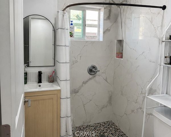 1329 W Mcfadden, Santa Ana, CA 92704