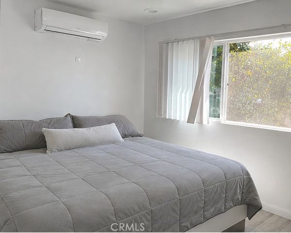 1329 W Mcfadden, Santa Ana, CA 92704