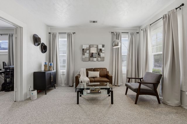 5802 Richmond Avenue, Dallas, TX 75206