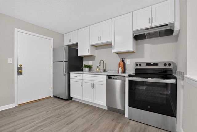 924 Main St 23, Woburn, MA 01801
