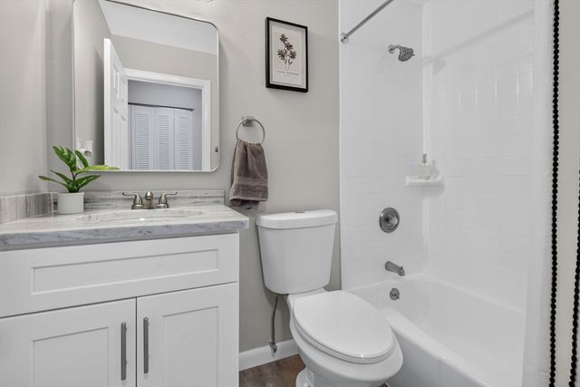 924 Main St 23, Woburn, MA 01801