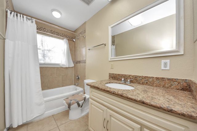 4406 Dacca Drive, Houston, TX 77047