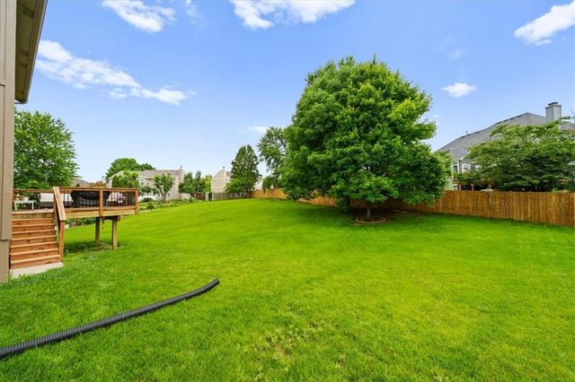 9400 N Campbell Court, Kansas City, MO 64155
