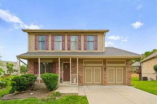 9400 N Campbell Court, Kansas City, MO 64155