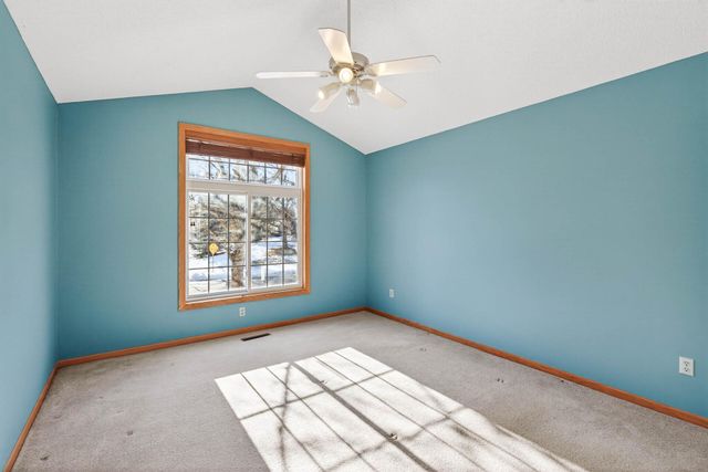 9959 Tamarack Cove, Woodbury, MN 55125