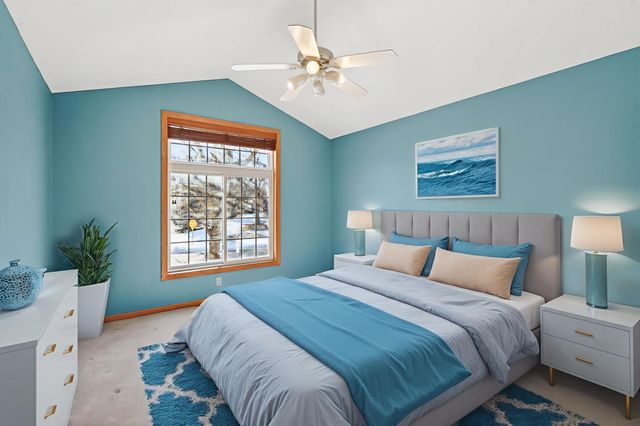 9959 Tamarack Cove, Woodbury, MN 55125