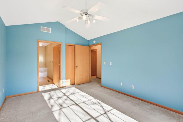 9959 Tamarack Cove, Woodbury, MN 55125